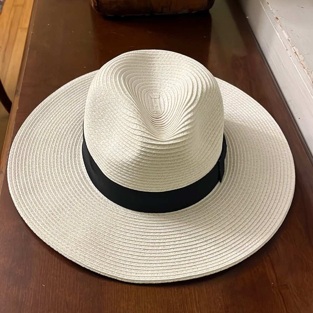 Sungrubbies brand new hat!